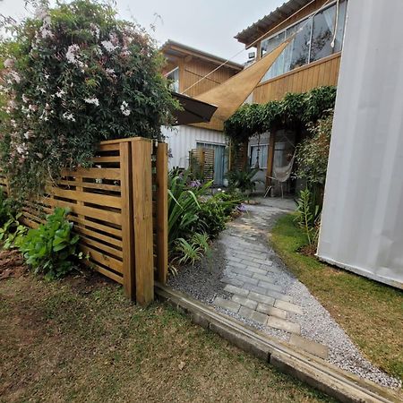 Moa Do Mar Suites Guarda do Embaú 外观 照片
